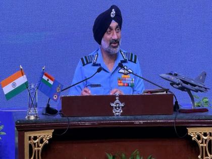 India shot down 10 Pakistani aircraft, including F-16 and J-17 fighter jets, during Operation Sindoor, IAF chief | ऑपरेशन सिंदूर के दौरान भारत ने F-16 और J-17 लड़ाकू विमानों समेत पाकिस्तान के 10 विमान मार गिराए, IAF प्रमुख का बड़ा खुलासा