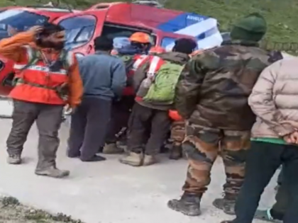 Amarnath Yatra Woman pilgrim dies after being hit by stones in Anantnag | अमरनाथ यात्राः अनंतनाग में पत्थरों की चपेट में आने से महिला तीर्थयात्री की मौत, बचाने की कोशिश में माउंटेन रेस्क्यू टीम के दो सदस्य घायल