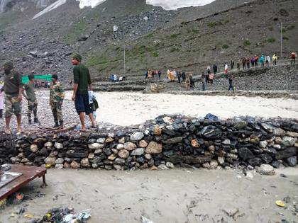 Flood caused by cloudburst outside Amarnath cave, 5 killed, Amit Shah talks to LG | अमरनाथ गुफा के पास बादल फटने से आई बाढ़, हादसे में गई जानें, अमित शाह ने बताया बचाव कार्य जारी Flood caused by cloudburst outside Amarnath cave, 5 killed, Amit Shah talks to LG | अमरनाथ गुफा के पास बादल फटने से आई बाढ़, हादसे में गई जानें, अमित शाह ने बताया बचाव कार्य जारी