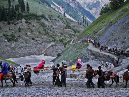 Jammu and Kashmir Terrorists may target Amarnath Yatra | अमरनाथ यात्रा पर बड़ा खतरा ! पत्थरबाज और हाईब्रिड आतंकियों का दक्षिणी कश्मीर की ओर कूच
