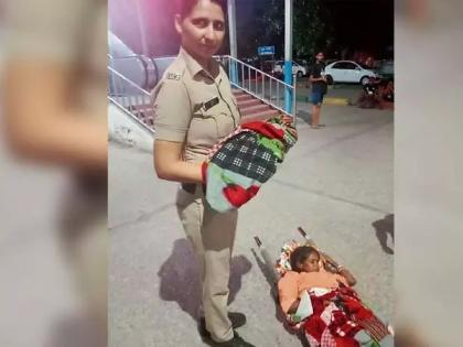 watch Woman Delivers Baby at Ambala Station Woman gives birth to baby girl at station, was travelling from Jammu to UP with husband, video | Woman Delivers Baby Ambala Station: महिला ने स्टेशन पर ही बच्ची को दिया जन्म, पति के साथ जम्मू से यूपी जा रही थी, वीडियो watch Woman Delivers Baby at Ambala Station Woman gives birth to baby girl at station, was travelling from Jammu to UP with husband, video | Woman Delivers Baby Ambala Station: महिला ने स्टेशन पर ही बच्ची को दिया जन्म, पति के साथ जम्मू से यूपी जा रही थी, वीडियो