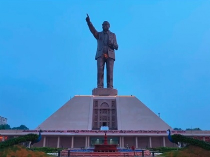 world's tallest Ambedkar statue 'Statue of Social Justice' will be unveiled today, know the features of this 206 feet high statue | दुनिया की सबसे ऊंची अंबेडकर प्रतिमा 'स्टैच्यू ऑफ सोशल जस्टिस' का आज होगा अनावरण, जानिए 206 फीट ऊंची इस प्रतिमा के बारे में