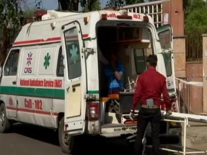 Charged Rs 1.20 lakh to take COVID patient from Gurgaon to Ludhiana | कोरोना मरीज से एम्बुलेंस कंपनी ने वसूला 1.20 लाख रुपये, गिरफ्तार