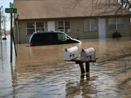 America: At least eight dead, many missing in devastating floods in Tennessee | अमेरिका में विनाशकारी बाढ़ से बुरा हाल, कई लोग हुए लापता, कम से कम 8 की मौत