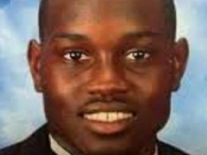 US in Georgia Father-son arrested for murdering black Ahmed Arbury | अमेरिका के जॉर्जिया में अश्वेत अहमद आर्बरी की हत्या के आरोप में पिता-पुत्र गिरफ्तार
