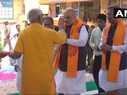 Uttarakhand: BJP President Amit Shah visits Haridwar Shantikunj Ashram CM Trivendra Singh Rawat also present | बीजेपी ने शुरू की आम चुनाव 2019 की तैयारी, ‘समर्थन के लिए संपर्क’ अभियान के तहत अमित शाह ने मांगा समर्थन