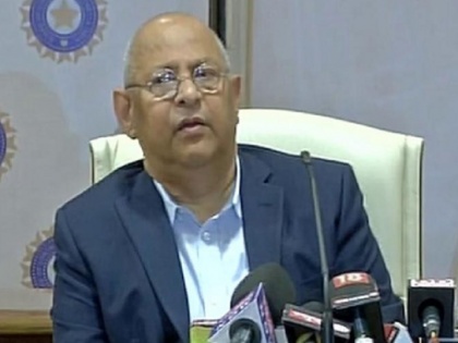 CoA Asks BCCI Officials to bear Expense, if want to watch India-England t20is | सीओए का बीसीसीआई अधिकारियों को फरमान, 'अपने खर्च पर देखें भारत-इंग्लैंड टी20 मैच'