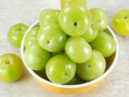 सुबह खाली पेट आंवला खाने के जबरदस्त फायदे, कई बीमारियों से होगा बचाव सुबह खाली पेट आंवला खाने के जबरदस्त फायदे, कई बीमारियों से होगा बचाव