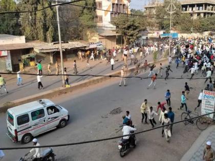maharashtra amravati tripura violence police bjp | महाराष्ट्र: अमरावती में अल्पसंख्यकों की दुकानें जलाई गईं, भारी संख्या में जुटे थे हिंदूवादी संगठन, 60 गिरफ्तार
