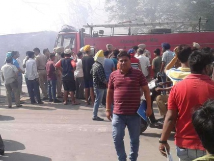 Punjab: Dreadful fire in slums in Amritsar, many children suspect to death | पंजाबः अमृतसर की करीब 100 झुग्गियों में लगी भीषण आग, कई बच्चे लापता