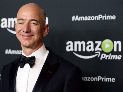 Jeff Bezos talks up Amazon Business in India, how amazon become number one company | अमेजन का भारत में अब तक का शानदार सफर, जानें कैसे बनी इंडिया की NO-1 ई-कॉमर्स वेबसाइट