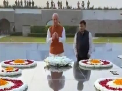 Amazon CEO Jeff Bezos Pays Tribute to Mahatma Gandhi India Visit, Says He Truly Changed the World | अमेजन के CEO जेफ बेजोस ने भारत आते ही महात्मा गांधी को दी श्रद्धांजलि, कहा- 'इन्होंने वास्तव में दुनिया बदल दी' Amazon CEO Jeff Bezos Pays Tribute to Mahatma Gandhi India Visit, Says He Truly Changed the World | अमेजन के CEO जेफ बेजोस ने भारत आते ही महात्मा गांधी को दी श्रद्धांजलि, कहा- 'इन्होंने वास्तव में दुनिया बदल दी'