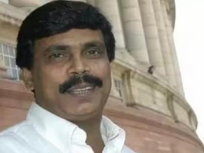 Gangster-turned-politician Anand Mohan Singh released Bihar's Saharsa jail Wife Lovely Anand said we have hardly spent 15 years happiness supporters see video | Anand Mohan Singh: सुबह साढ़े 4 बजे जेल से रिहा पूर्व सांसद आनंद मोहन, जानें पत्नी लवली आनंद ने क्या कहा, देखें वीडियो