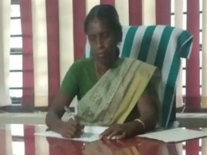 Mahila Panchayat president who works as her block sweeper | आज की पॉजिटिव स्टोरी: कभी अपने ब्लॉक में करती थी सफाईकर्मी का काम, अब वहीं बनी महिला पंचायत अध्यक्ष