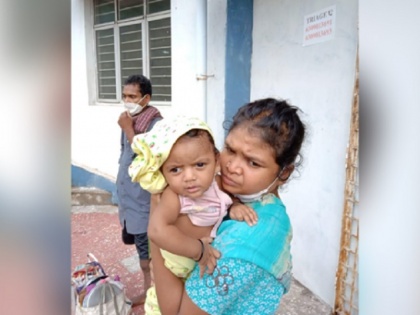 Coronavirus Andhra Pradesh Visakhapatnam 4 month old 18 days on ventilator beat Covid 19 | 18 दिन तक वेंटिलेटर पर रहने के बाद कोरोना से ठीक हुई 4 महीने की बच्ची, विशाखापट्टनम में हुआ ये कमाल