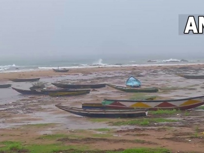 Cyclone Gulab hits Odisha-Andhra coasts six fishermen missing alert issued PM modi talks to Cm of Odisha and Andhra Pradesh | Cyclone Gulab: ओडिशा-आंध्र के तटों से टकराया चक्रवात गुलाब, छह मुछुआरे लापता, अलर्ट जारी, पीएम ने ओडिशा और आंध्र प्रदेश के सीएम से की बात