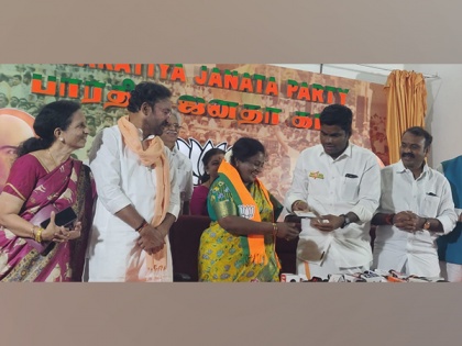 Lok Sabha Elections 2024: Former Governor Tamilisai Sundararajan again joins BJP | Lok Sabha Elections 2024: पूर्व गर्वनर तमिलिसाई सुंदरराजन फिर से BJP में हुईं शामिल, इस सीट से चुनाव लड़ने की जताई इच्छा