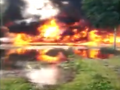 Assam: Fierce fire in gas well, flames can be seen from many kilometers away, CM asks for army's help | असम: गैस के कुएं में लगी भीषण आग, कई किलोमीटर दूर से देखी जा सकती है लपटें, सीएम ने मांगी सेना की मदद