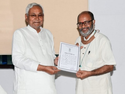 Bihar Rajya Sabha By Election 2022 JDU leader Anil Hegde elected unopposed tenure till 2024 thanks to CM Nitish kumar karnataka | Bihar Rajya Sabha By Election 2022: जदयू नेता अनिल हेगड़े निर्विरोध निर्वाचित, कार्यकाल 2024 तक, सीएम नीतीश को दिया धन्यवाद