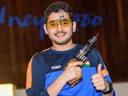 CWG 2018: Anish Bhanwala wins gold in Men's 25m Rapid Fire Pistol, becomes youngest Indian to win gold medal | CWG 2018: 15 साल के अनीष भनवाला ने शूटिंग में जीता गोल्ड, रचा नया इतिहास