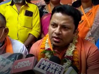 Coronavirus Kolkata BJP National Secretary Anupam Hazra hug West Bengal Chief Minister Mamata Banerjee COVID-19 | कोरोना हुआ तो सीएम ममता बनर्जी को गले लगाऊंगा, भाजपा नेता अनुपम हाजरा पॉजिटिव Coronavirus Kolkata BJP National Secretary Anupam Hazra hug West Bengal Chief Minister Mamata Banerjee COVID-19 | कोरोना हुआ तो सीएम ममता बनर्जी को गले लगाऊंगा, भाजपा नेता अनुपम हाजरा पॉजिटिव