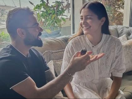 virat kohli celebrates anushka sharma birthday | बेहद खूबसूरत अंदाज में पति के साथ अनुष्का ने मनाया जन्मदिन, विराट ने लिखा-आप इस दुनिया में रोशनी लेकर आईं...