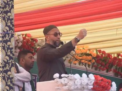 up news owaisi target bjp pm modi and yogi says sp akhilesh yadav why out azam khan jailed | ओवैसी ने किया बीजेपी पर हमला, बोले- भैंस-बकरी चोरी में आजम खान जेल में तो अखिलेश पर कार्रवाई क्यों नहीं up news owaisi target bjp pm modi and yogi says sp akhilesh yadav why out azam khan jailed | ओवैसी ने किया बीजेपी पर हमला, बोले- भैंस-बकरी चोरी में आजम खान जेल में तो अखिलेश पर कार्रवाई क्यों नहीं