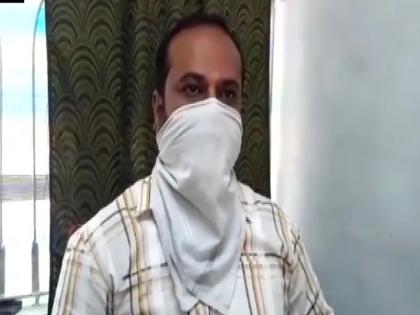 West Bengal: Day before yesterday we had given ration material to each family there, Aritra Ghosh, Baduria Municipality Councillor | पश्चिम बंगाल: 24 परगना में राशन सामग्री के अनुचित वितरण को पार्षद ने बताया गलत, कहा- 21 फरवरी को हर परिवार को दिया गया था राशन