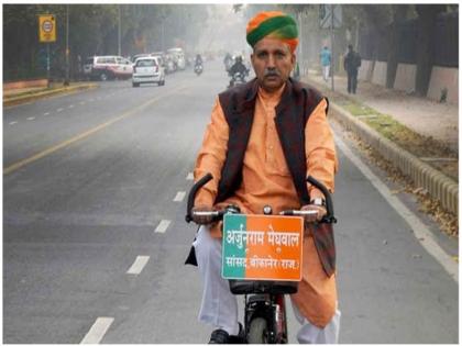 bikaner lok sabha seat: arjun ram meghwal and madan lal meghwal fight congress bjp | कांग्रेस ने इस बार खेला है बड़ा दांव, साइकिल से संसद भवन जाने वाले अर्जुनराम मेघवाल के सामने उतार दिया मौसेरा भाई 