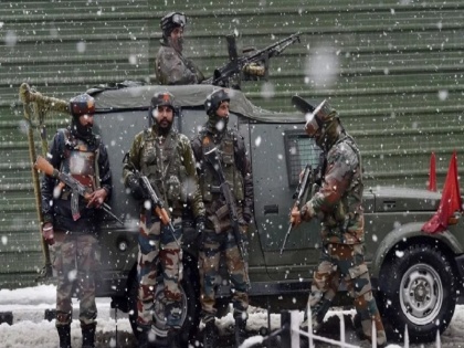 Jammu and Kashmir Two terrorists killed LoC in Machel two AK 47 and ammunition recovered | जम्मू-कश्मीरः मच्छेल में एलओसी पर दो आतंकी ढेर, दो एके 47 और गोला बारूद बरामद