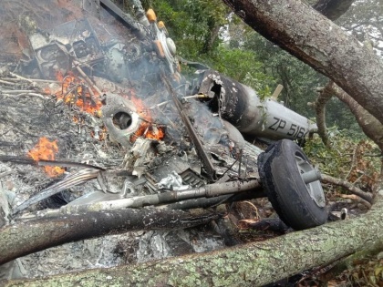 tamilnadu-army-helicopter-crashed-11 dead csd-bipin-rawat rajnath singh | सैन्य हेलीकॉप्टर दुर्घटना: 11 लोगों की मौत की पुष्टि, संसद में बयान देंगे राजनाथ सिंह, सीडीएस बिपिन रावत और उनकी पत्नी सवार थीं
