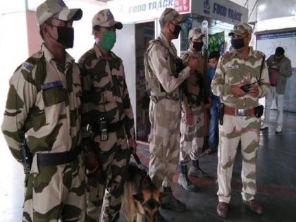 3 army personnel tests positive for coronavirus in Gujarat, ATM common source of virus spread | ATM से भी कोरोना का खतरा: गुजरात में सेना के 3 जवान कोविड-19 की चपेट में, साथ में एक ही मशीन से निकाले थे पैसे