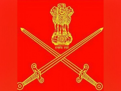 Indian Army sources: A Colonel-rank doctor has tested positive for #COVID19 at Army Command Hospital in Kolkata. The officer was in New Delhi recently. The officer has been put under quarantine and all precautions are being taken for his colleagues as wel | Coronavirus: भारतीय सेना में कोविड-19 के मामले आये सामने, आर्मी में कर्नल रैंक के अधिकारी पाए गए संक्रमित