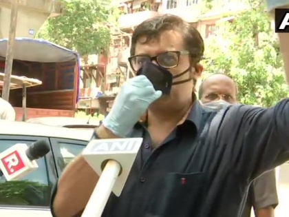 Republic TV editor Arnab Goswami faces Mumbai police over alleged provocative comments | मुंबई: पुलिस के समक्ष पेश हुए अर्णब गोस्वामी, साम्प्रदायिक अशांति पैदा करने को लेकर दर्ज है शिकायत