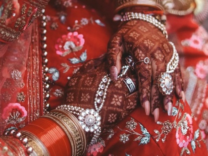Bride calls off wedding after groom failed to recite table of 2 | दुल्हन ने दूल्हे से पूछा गणित का ऐसा सवाल, जवाब नहीं दे पाया तो लड़की ने तोड़ दी शादी