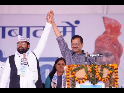 up election aap arvind kejriwal samajwadi party bjp | यूपी चुनाव: अरविंद केजरीवाल बोले- मुकाबला कड़ा, शायद भाजपा को बाहर रखने के लिए हमारी जरूरत पड़े