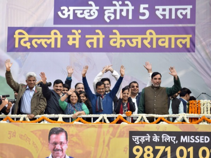 Aam Aadmi Party Big Delhi Win Kejriwal will become CM for third time know AAP journey | लगातार दूसरी बार प्रचंड बहुमत से जीती आम आदमी पार्टी, केजरीवाल तीसरी बार बनेंगे मुख्यमंत्री, जानें आप का सफर