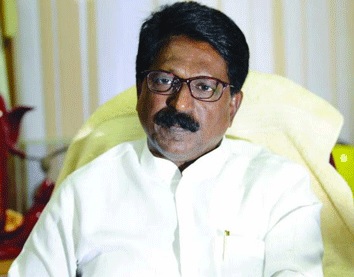 Shiv Sena asked to BJP, if there is no scam in Rafael deal then why party fear JPC inquiry? | शिवसेना ने BJP से पूछा सवाल, अगर राफेल डील में चोरी नहीं तो JPC जांच से डर क्यों?