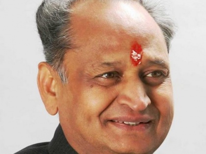Ashok Gehlot to be the next Chief Minister of Rajasthan said by Sources | राजस्थान के सीएम का हुआ फैसला, पायलट नहीं अशोक गहलोत बनेंगे मुख्यमंत्री!