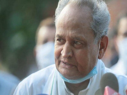 Rajasthan Ashok Gehlot on BSP Mayawati targeting Congress under BJP pressure | बसपा के बदलते तेवर पर बोले अशोक गहलोत, 'मायावती डर रही हैं BJP से, मजबूरी में दे रही हैं बयान'