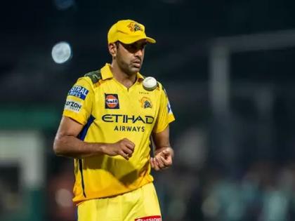 R Ashwin and Chennai Super Kings drifting apart MS Dhoni and Ruturaj Gaikwad Chennai may take wicketkeeper-batsman Sanju Samson wants leave Rajasthan Royals | Ashwin and CSK: 2025 आईपीएल में केवल 7 विकेट, सीएसके से अलग होंगे अश्विन?, धोनी के साथ खेल सकते हैं सैमसन