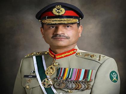 'Mass murderer, Geedad, shame on you': Slogans raised against Pakistan Army chief Asim Munir during his US visit | VIDEO | 'मास मर्डरर, गीदड़, शर्म करो': पाकिस्तानी सेना प्रमुख असीम मुनीर के खिलाफ यूएस यात्रा के दौरान हुई नारेबाजी | VIDEO 'Mass murderer, Geedad, shame on you': Slogans raised against Pakistan Army chief Asim Munir during his US visit | VIDEO | 'मास मर्डरर, गीदड़, शर्म करो': पाकिस्तानी सेना प्रमुख असीम मुनीर के खिलाफ यूएस यात्रा के दौरान हुई नारेबाजी | VIDEO