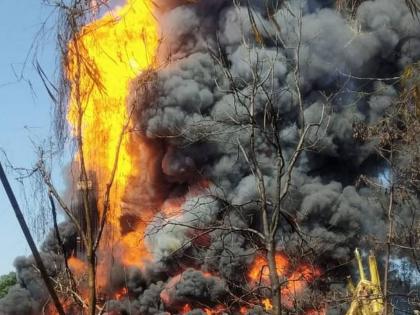 Fire in Assam: dead bodies of two firemen found near well, PM assures help | असम में आग: कुएं के निकट मिले दो दमकलकर्मियों के शव, PM मोदी ने मदद का आश्वासन दिया