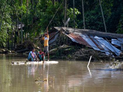 Flood affected Assam 4 lakh people affected in 9 districts Amit Shah spoke to CM Himanta | बाढ़ से बेहाल असमः 9 जिलों में 4,07,700 लोग प्रभावित, स्थिति गंभीर; अमित शाह ने सीएम हिमंत से की बात, मदद का दिया आश्वासन