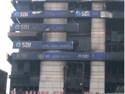 Assam Massive fire in Guwahati rages uncontrollably for over 33 hours multiple agencies involved in rescue operations | Assam: गुवाहाटी में कमर्शियल बिल्डिंग में लगी आग, 24 घंटों से ज्यादा समय से बुझाने की कोशिश, कई एजेंसियां बचाव कार्य में जुटी