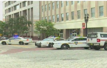 3 dead including gunman in Florida shooting, suspect believed to be 24-year-old Baltimore man | फ्लोरिडा में हुई गोलीबारी में 3 की मौत, 11 लोग घायल