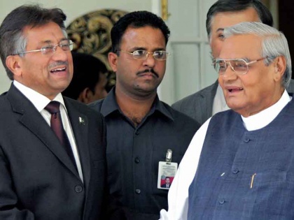 when Atal Bihari Vajpayee and parvej Musharraf first time met after kargil war | जब कारगिल युद्ध के बाद पहली बार मिले वाजपेयी और मुर्शरफ, मनमोहन सिंह नहीं थे मुलाकात के पक्ष में