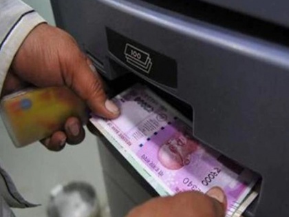 atm is not ready for new rs 100 currency | सौ रुपए के नए नोट के लिए एटीएम तैयार नहीं!