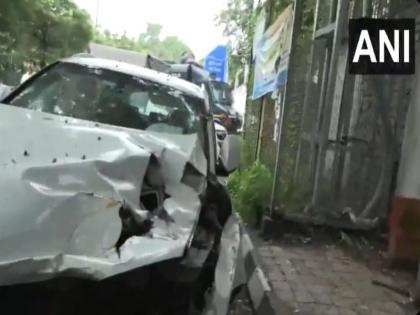 Audi runs over five people sleeping on footpath near Vasant Vihar | दिल्ली के वसंत विहार के पास फुटपाथ पर सो रहे 5 लोगों को ऑडी कार ने कुचला Audi runs over five people sleeping on footpath near Vasant Vihar | दिल्ली के वसंत विहार के पास फुटपाथ पर सो रहे 5 लोगों को ऑडी कार ने कुचला