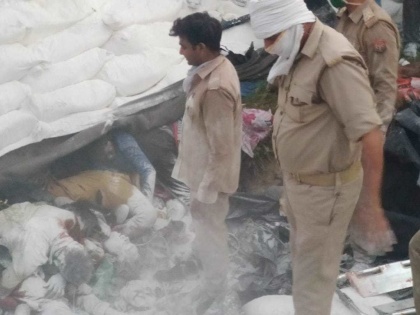 Coronavirus lockdown uttar pradesh central government migrant workers one more dies, death toll 27, 33 workers hospital | औरैया हादसाः एक और प्रवासी मजदूर की मौत, मरने वाले की संख्या 27, अभी भी अस्पताल में 33 कामगार